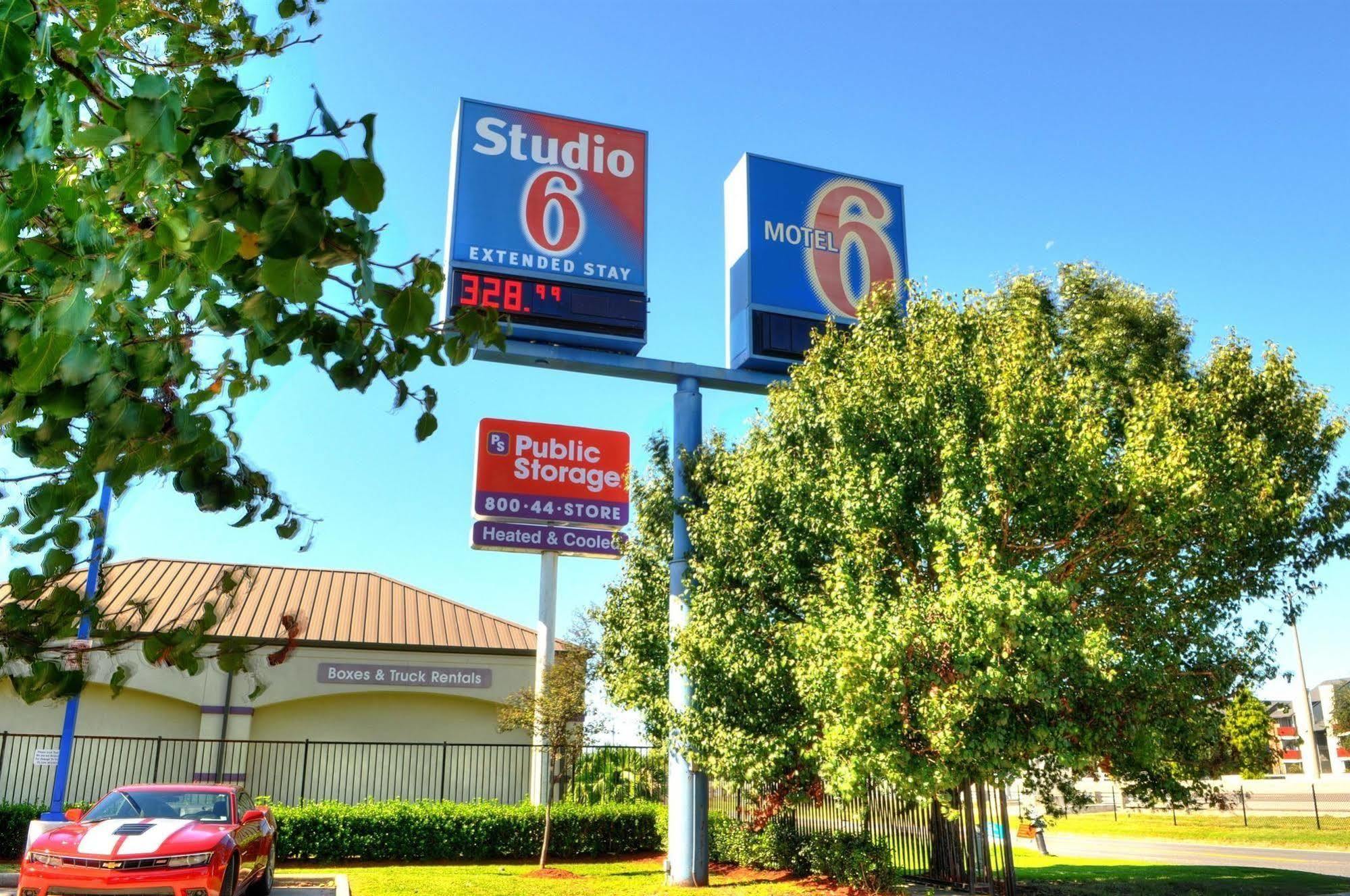 Motel 6-New Orleans, La المظهر الخارجي الصورة